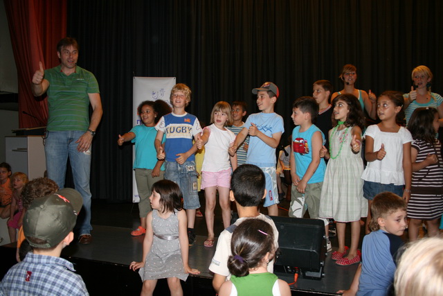 gal/2009/2009 Saitentwist Bildungszen Gelsenk aktiver Ferienstart 02.07/2009 Saitentwist Bildungszen Gelsenk aktiver Ferienstart 02.07. 064.jpg